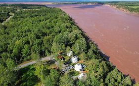 Gravity Luxury Domes Hotel South Maitland 5* Canada